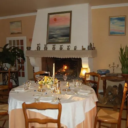 Chateau De فندق 4*